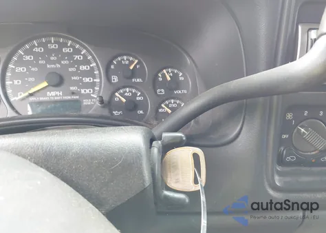 2000 Chevrolet Silverado 1500 z USA, uszkodzony, nr VIN 2GCEC19W3Y1132597